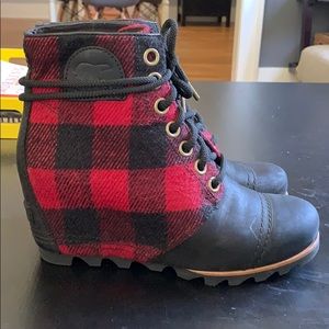 Sorel PDX Lace Up Wedges Buffalo Plaid Sz 7.5